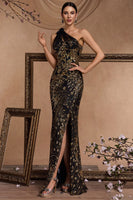Laden Sie das Bild in den Galerie-Viewer, Schwarze Goldene Pailletten Meerjungfrau Ein Schulter Perlen Kleid aus den 1920er Jahren mit Schlitz