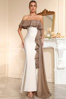 Laden Sie das Bild in den Galerie-Viewer, Eine Schulter Weißes Meerjungfrauen Ballkleid mit Rüschen und seitlicher Drape