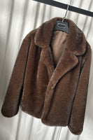 Laden Sie das Bild in den Galerie-Viewer, Brauner Revers Kunstpelz Damenmantel