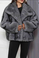 Laden Sie das Bild in den Galerie-Viewer, Burgunder Kunstpelz Langarm Schal mit Revers Damen Wintermantel