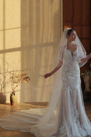 Laden Sie das Bild in den Galerie-Viewer, Langer Elfenbein Tüll Hochzeitsschleier