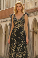 Laden Sie das Bild in den Galerie-Viewer, Schwarzes Goldenes Blumen A-Linie V-Ausschnitt Langes Ballkleid mit Girlande