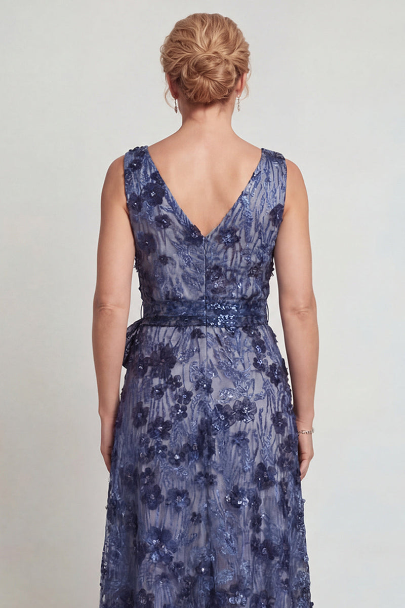 Laden Sie das Bild in den Galerie-Viewer, Dunkelblaues Blüten V-Ausschnitt A-Linie Langes Mutter der Braut Kleid mit Bowknoten