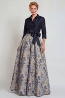 Laden Sie das Bild in den Galerie-Viewer, Marineblaues Jacquard 3/4 Ärmel A-Linie Langes Mutter der Braut Kleid mit Bowknoten