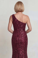 Laden Sie das Bild in den Galerie-Viewer, Glitzerndes Burgunderrotes Mutter der Braut Kleid mit Einschultern und Pailletten