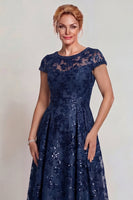 Laden Sie das Bild in den Galerie-Viewer, Glitzerndes Burgunderrotes A-Linie Mutter der Braut Kleid