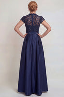 Laden Sie das Bild in den Galerie-Viewer, Graublaues Appliziertes Satin Kleid der Mutter der Braut mit Schlitz