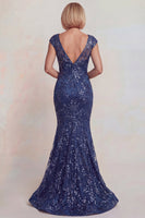 Laden Sie das Bild in den Galerie-Viewer, Glitzerndes Dunkelblaues Applikiertes V-Hals Meerjungfrauen Mutter der Braut Kleid