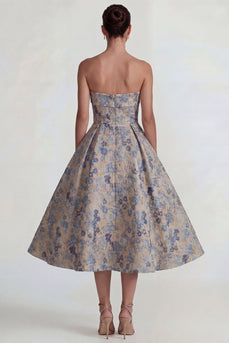 Graublaues Jacquard Trägerloses A-Linie Midi Kleid mit Reißverschluss hinten