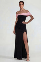 Laden Sie das Bild in den Galerie-Viewer, Schwarzes Rosa Schulterfreies Langes Festkleid mit Schlitz
