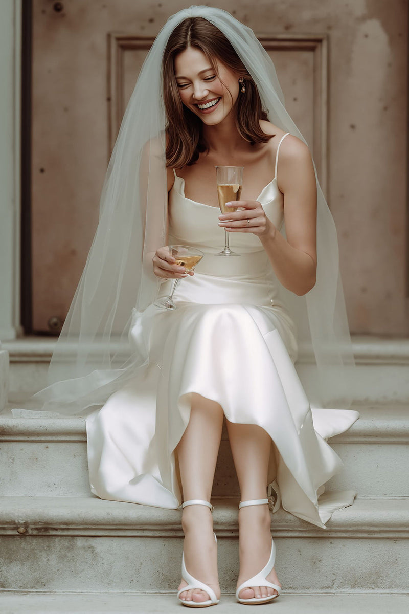 Laden Sie das Bild in den Galerie-Viewer, Weißes Spaghettiträger Satin Meerjungfrauen Langes Standesamt Kleid