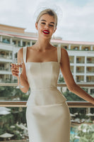 Laden Sie das Bild in den Galerie-Viewer, Weißes Satin Scheide Quadrathals Langes Standesamt Kleid