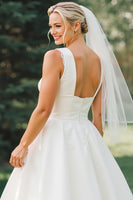 Laden Sie das Bild in den Galerie-Viewer, Weißes Bootsausschnitt A-Linie Midi Satin Hochzeitskleid