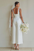 Laden Sie das Bild in den Galerie-Viewer, Weiße Bootsausschnitt Satin A-Linie Lange Hochzeitsanzüge