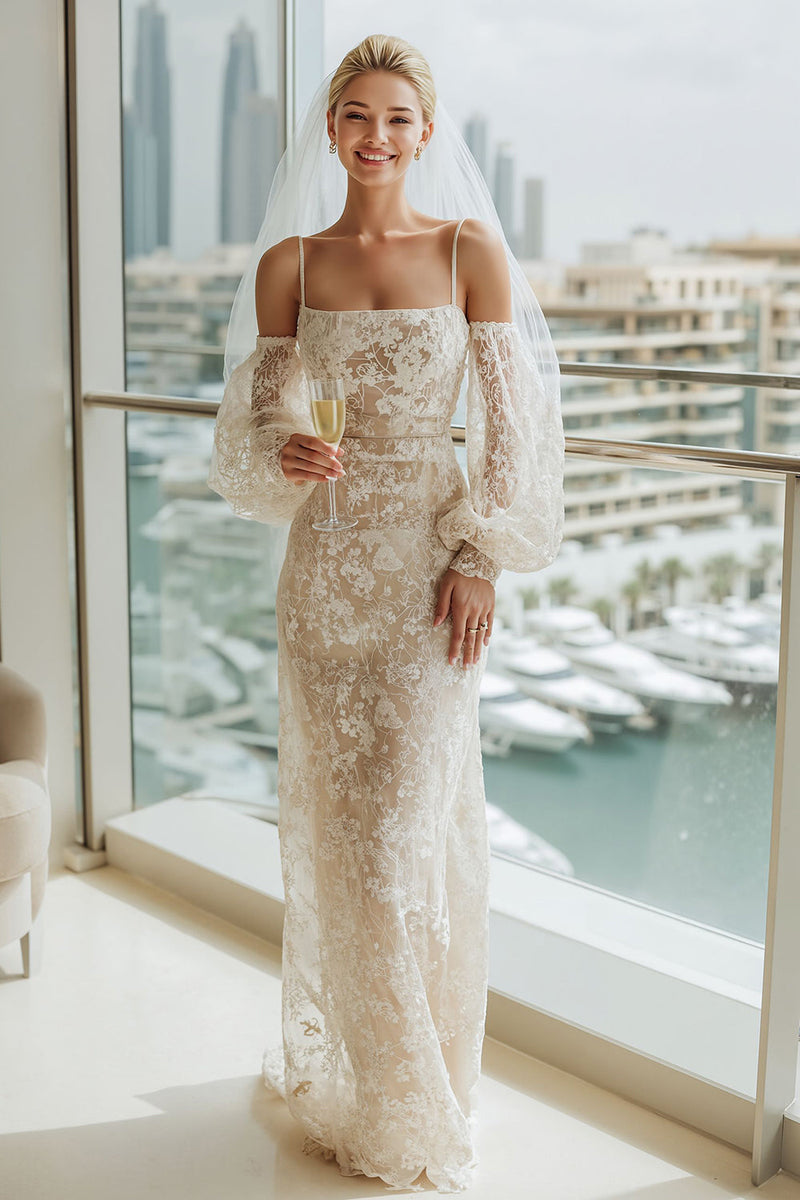 Laden Sie das Bild in den Galerie-Viewer, Spitze Aprikose Scheide Kaltschulter Brautkleid mit Ärmeln