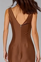 Laden Sie das Bild in den Galerie-Viewer, Braunes Satin Meerjungfrauen Langes Brautjungfernkleid