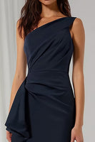 Laden Sie das Bild in den Galerie-Viewer, Marineblaues Eine Schulter Meerjungfrauen Langes Brautjungfernkleid mit Schärpe