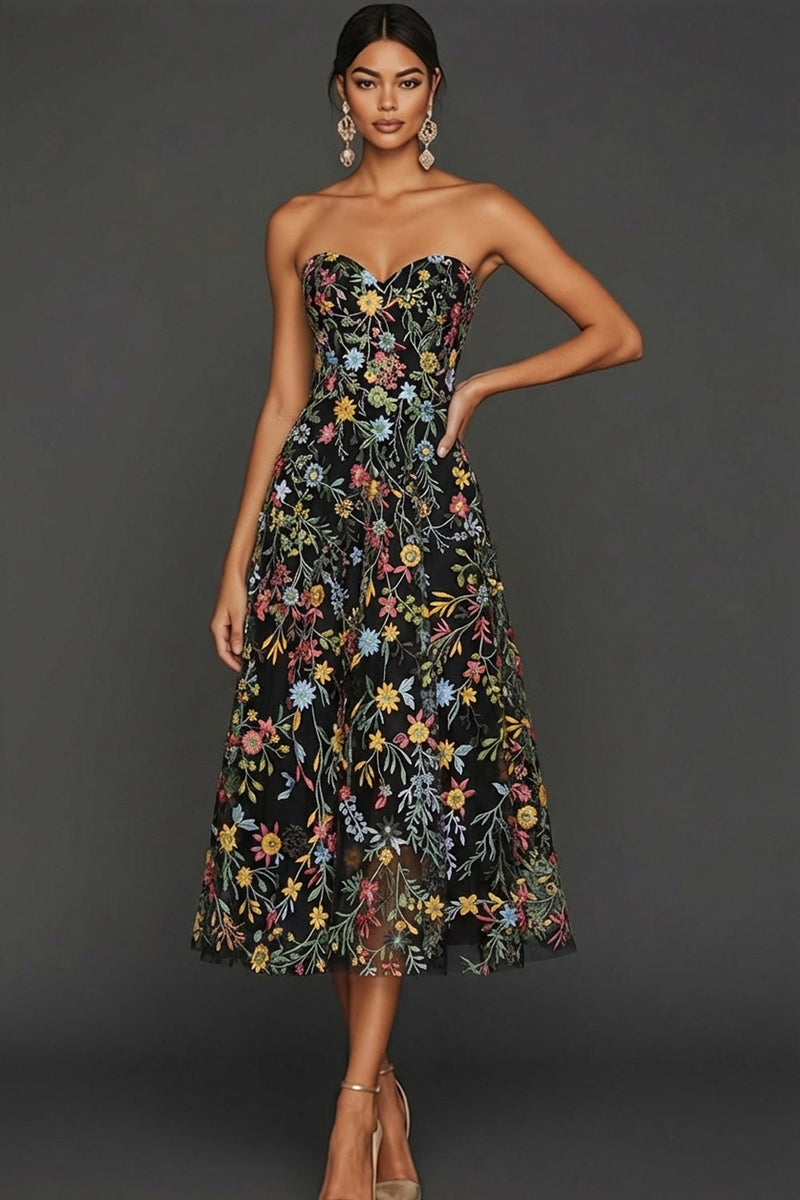Laden Sie das Bild in den Galerie-Viewer, Mauve Blumen Herzausschnitt A-Linie Besticktes Abschlussballkleid