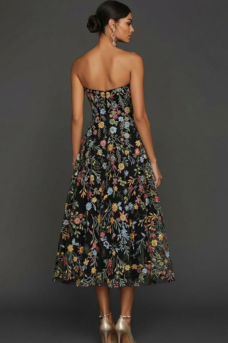Laden Sie das Bild in den Galerie-Viewer, Mauve Blumen Herzausschnitt A-Linie Besticktes Abschlussballkleid