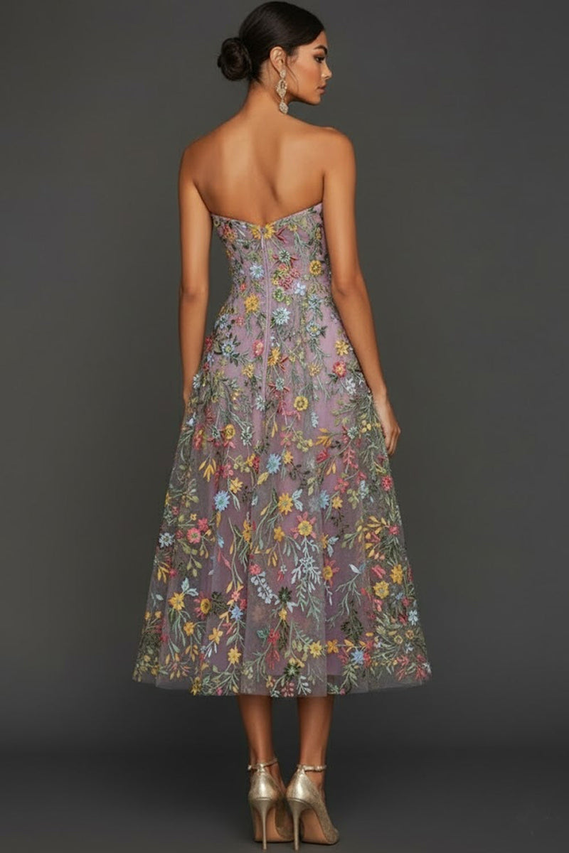 Laden Sie das Bild in den Galerie-Viewer, Mauve Blumen Herzausschnitt A-Linie Besticktes Abschlussballkleid