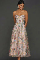 Laden Sie das Bild in den Galerie-Viewer, Mauve Blumen Herzausschnitt A-Linie Besticktes Abschlussballkleid