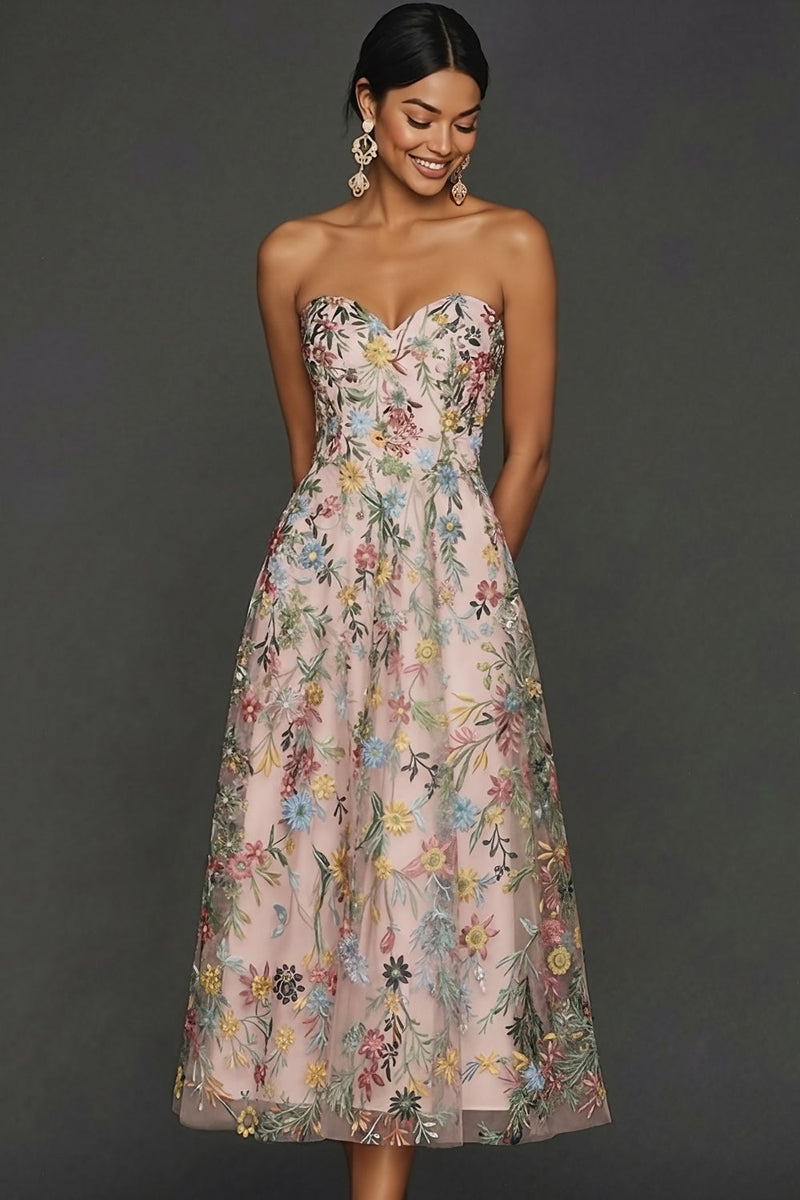 Laden Sie das Bild in den Galerie-Viewer, Mauve Blumen Herzausschnitt A-Linie Besticktes Abschlussballkleid