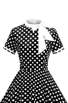 Schwarze Polka-Dots mit hohem Halsausschnitt A-Linie Ausgeschnittenen Kleid der 1950er Jahre