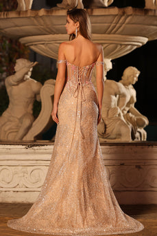 Glitzerndes Pfirsich Meerjungfrauen Pailletten Schulterfreies Korsett Langes Abschlussballkleid mit Schlitz