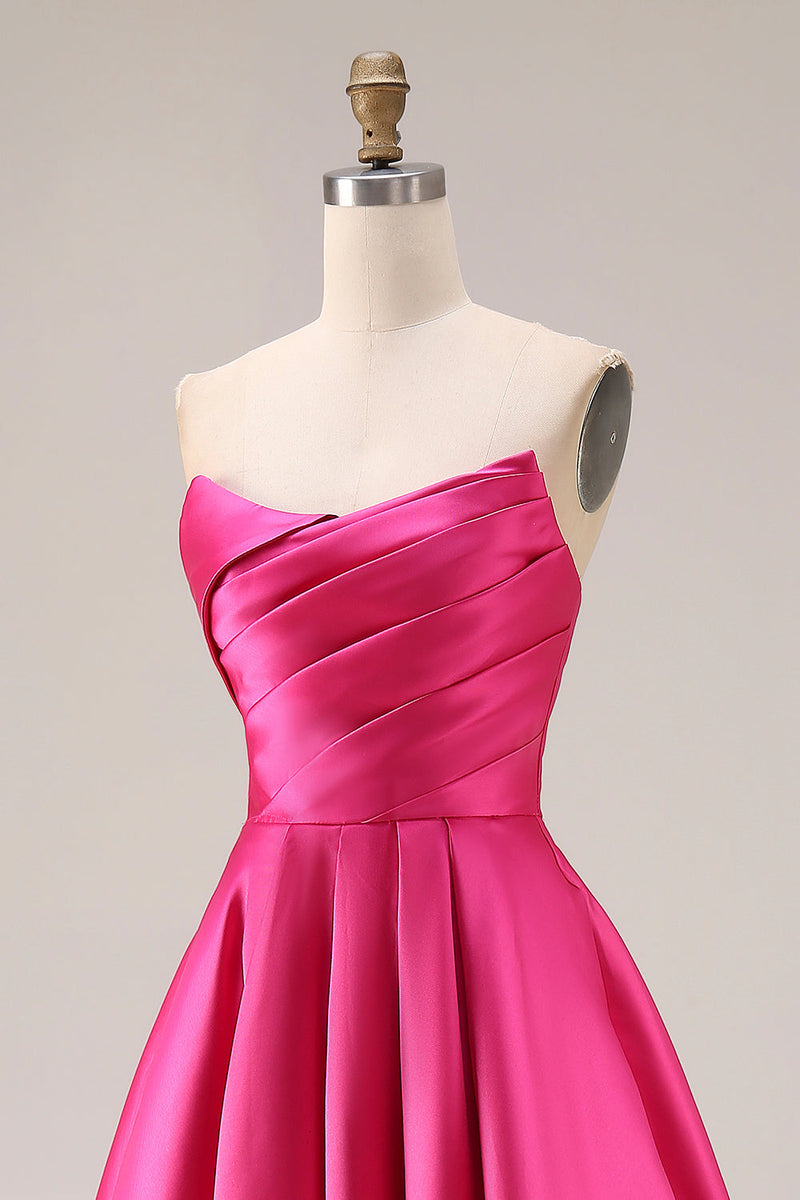 Laden Sie das Bild in den Galerie-Viewer, Elegantes Fuchsia A-Linie Trägerloses Plissiertes Satin Langes Ballkleid