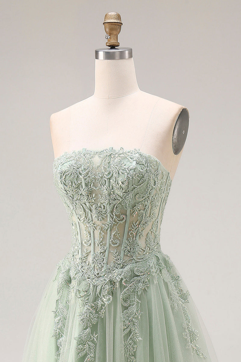 Laden Sie das Bild in den Galerie-Viewer, Staubiges Grünes Tüll Korsett A-Linie Korsett Trägerloses Applikiertes Langes Abschlussballkleid mit Schlitz