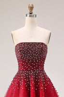 Laden Sie das Bild in den Galerie-Viewer, Rotes Trägerloses A-Linie Tüll Langes Ballkleid mit Strasssteinen