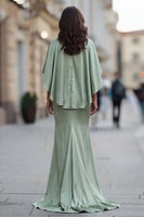Laden Sie das Bild in den Galerie-Viewer, Salbeigrünes Satin Gerafftes Mutter der Braut Kleid mit halben Ärmeln