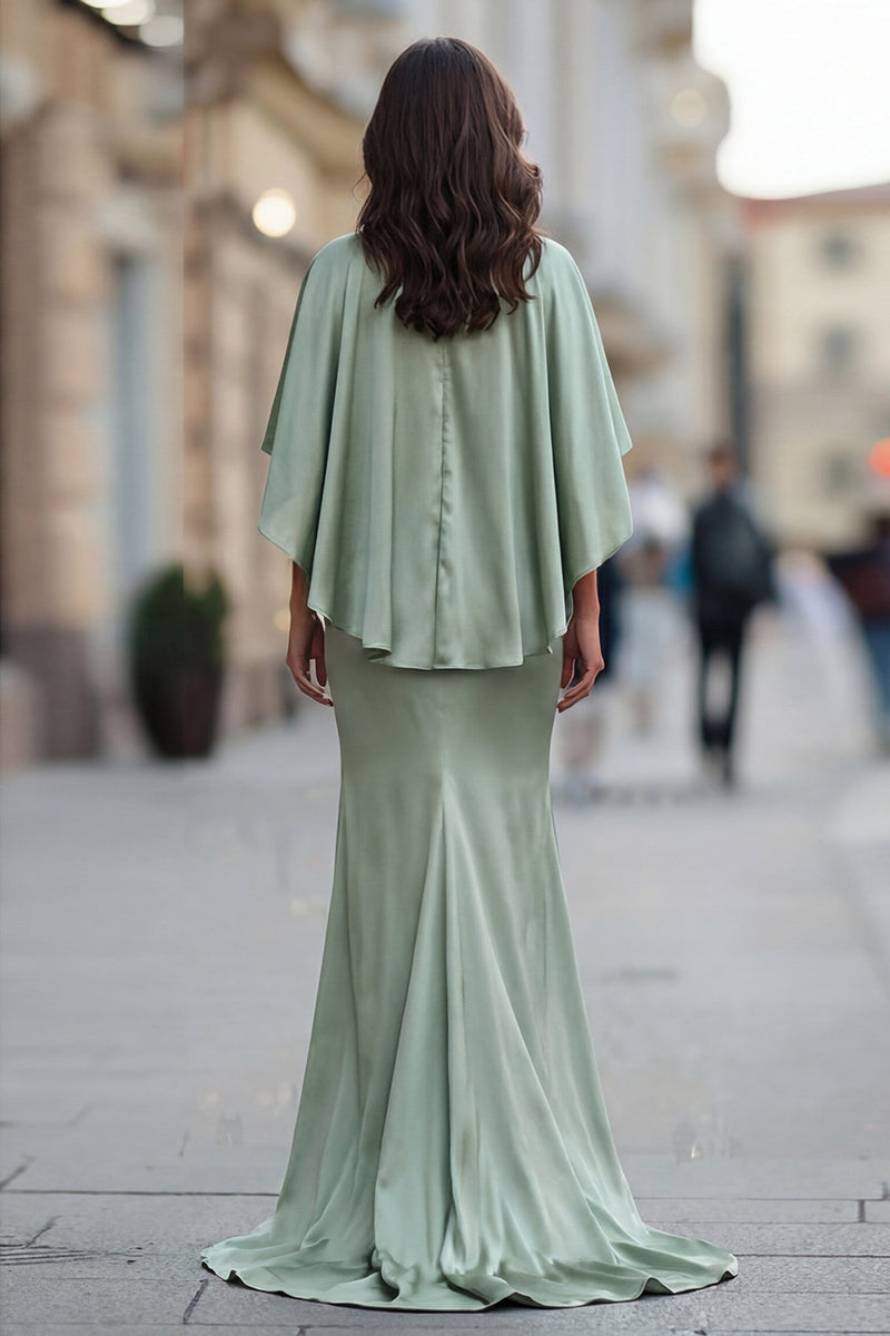 Laden Sie das Bild in den Galerie-Viewer, Salbeigrünes Satin Gerafftes Mutter der Braut Kleid mit halben Ärmeln