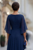 Laden Sie das Bild in den Galerie-Viewer, Chiffon Marineblaues Raffen A-Linie Mutter der Braut Kleid mit Halbärmeln