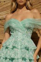 Laden Sie das Bild in den Galerie-Viewer, Hellgrünes, schulterfreies, gestuftes A-Linien-Blumen-Homecoming-Kleid