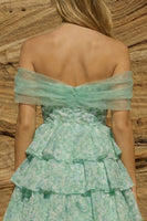Laden Sie das Bild in den Galerie-Viewer, Hellgrünes, schulterfreies, gestuftes A-Linien-Blumen-Homecoming-Kleid