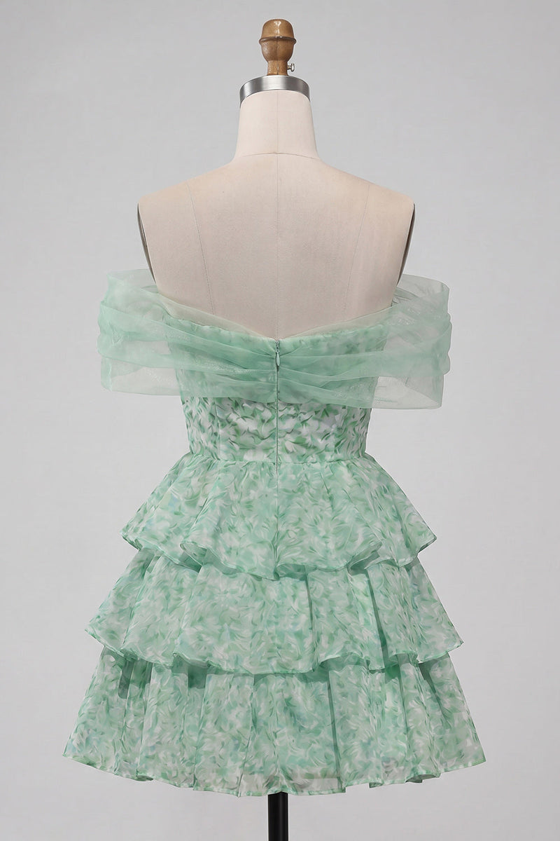 Laden Sie das Bild in den Galerie-Viewer, Hellgrünes, schulterfreies, gestuftes A-Linien-Blumen-Homecoming-Kleid