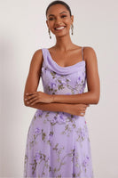 Laden Sie das Bild in den Galerie-Viewer, Blumiges Lila Korsett Brautjungfernkleid mit Schlitz