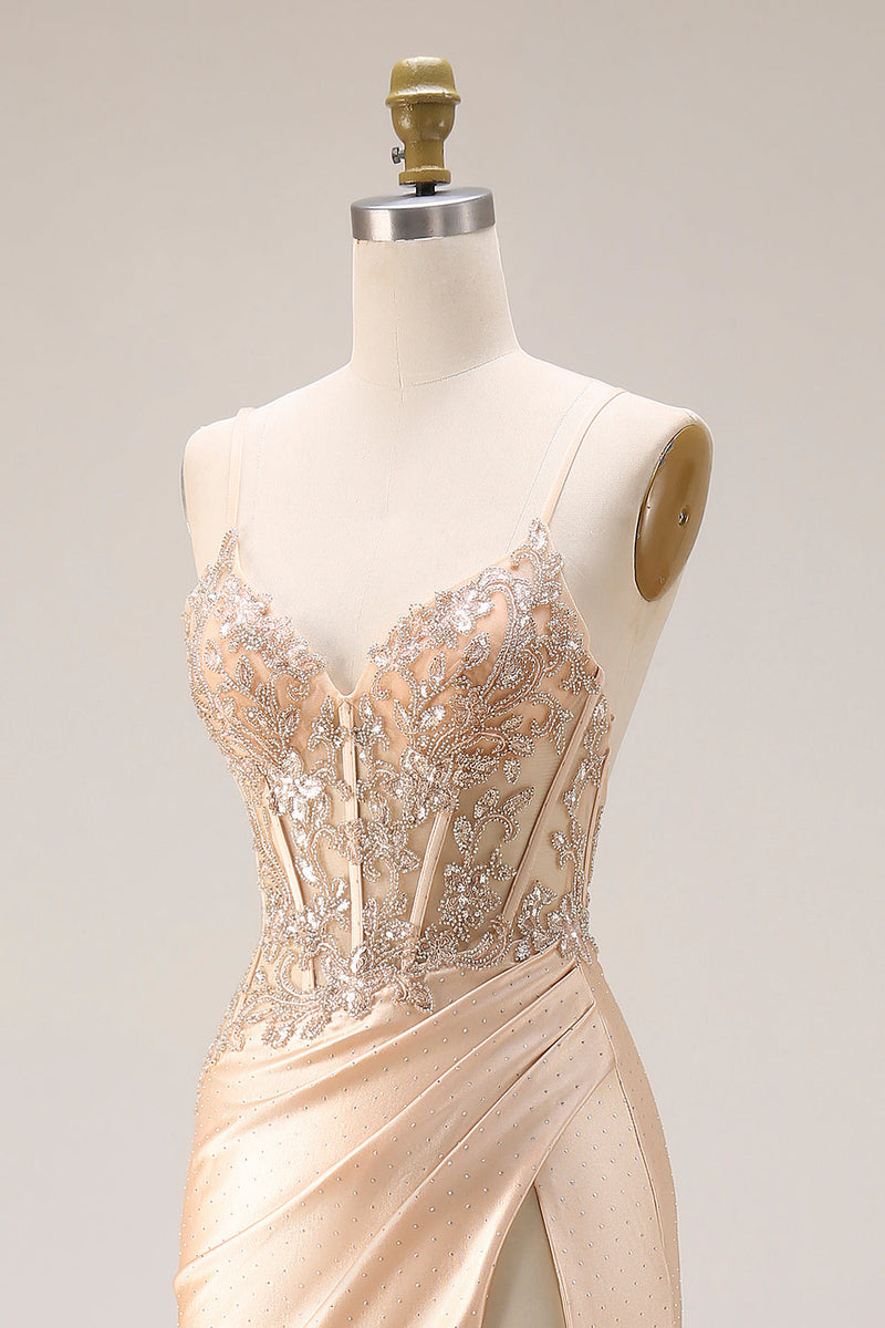 Laden Sie das Bild in den Galerie-Viewer, Champagner Perlenbesetztes Meerjungfrauen Korsett Langes Satin Ballkleid mit Schlitz