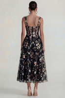 Laden Sie das Bild in den Galerie-Viewer, Glitzerndes Rosa Applikiertes Quadratisches Korsett Midi Kleid