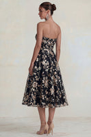 Laden Sie das Bild in den Galerie-Viewer, Glitzerndes Blumen Applikiertes Rosa Trägerloses A-Linie Midi Kleid