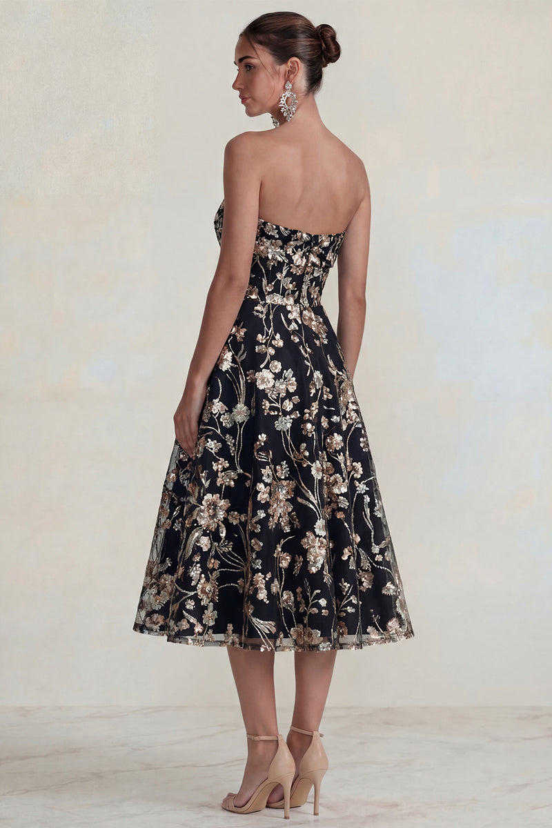 Laden Sie das Bild in den Galerie-Viewer, Glitzerndes Blumen Applikiertes Rosa Trägerloses A-Linie Midi Kleid