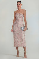 Laden Sie das Bild in den Galerie-Viewer, Glitzerndes Blumen Applikiertes Rosa Trägerloses Midi Kleid