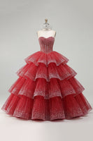 Laden Sie das Bild in den Galerie-Viewer, Gestuftes Ballkleid Trägerloses Rotes Perlenbesetztes Quinceanera-Kleid