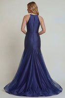 Laden Sie das Bild in den Galerie-Viewer, Marineblaues Applikiertes Neckholder Meerjungfrauen Satin Mutter der Braut Kleid mit Schlitz