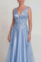 Laden Sie das Bild in den Galerie-Viewer, Blaue Blumen Applikation V-Ausschnitt Satin A-Linie Mutter der Braut Kleid