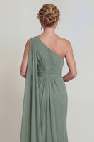 Laden Sie das Bild in den Galerie-Viewer, Staubiges Salbei Meerjungfrauen Chiffon Einschulter Mutter der Braut Kleid mit Seitenumhang