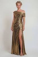 Laden Sie das Bild in den Galerie-Viewer, Metallisches Goldenes Gerafftes Scheide Ein Schulter Mutter der Braut Kleid mit Schlitz