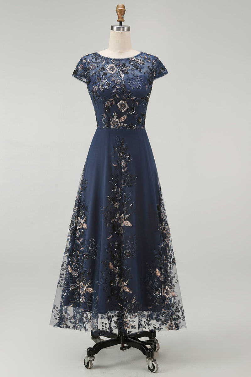 Laden Sie das Bild in den Galerie-Viewer, Glitzerndes Marineblaues Pailletten Bootsausschnitt Midi Mutter der Braut Kleid