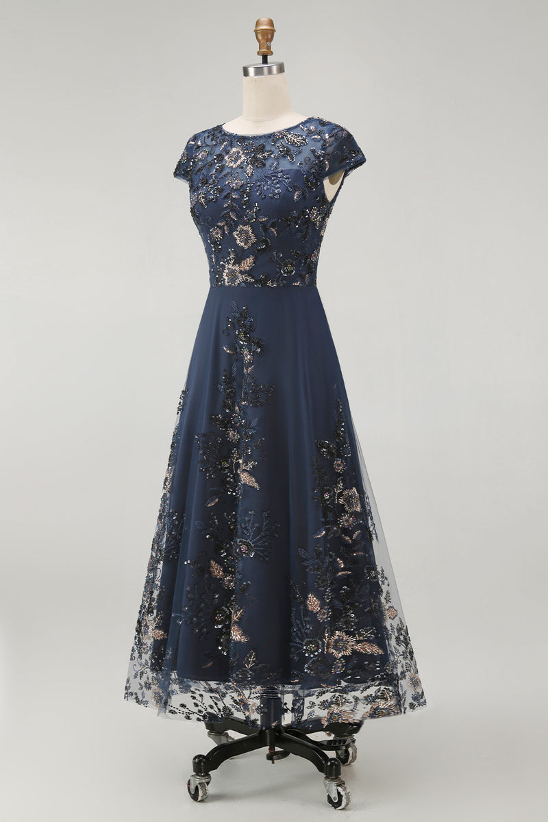 Laden Sie das Bild in den Galerie-Viewer, Glitzerndes Marineblaues Pailletten Bootsausschnitt Midi Mutter der Braut Kleid